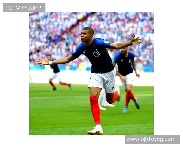 1982年世界杯足球明星回顾：那些年闪耀绿茵场的传奇球员与经典瞬间