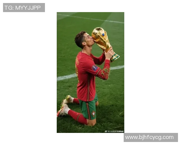 C罗英俊魅力四射足球巨星风采征服世界球迷