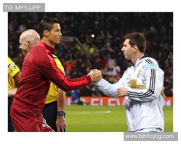 世界杯足球巨星风采：从梅西到C罗的荣耀之路与传奇瞬间