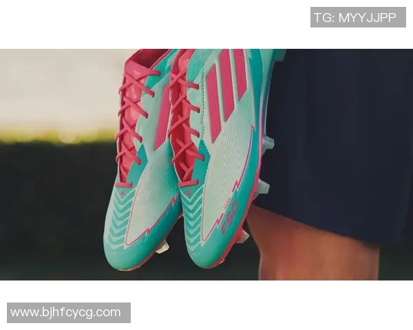 大牌球星偏爱的足球鞋品牌与型号揭秘 你喜欢的球鞋他也在穿 大牌球星偏爱的足球鞋品牌与型号揭秘 你喜欢的球鞋他也在穿