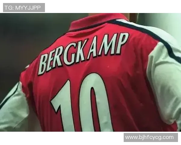 揭秘足球球星背后的按摩师他们的职业与隐秘故事